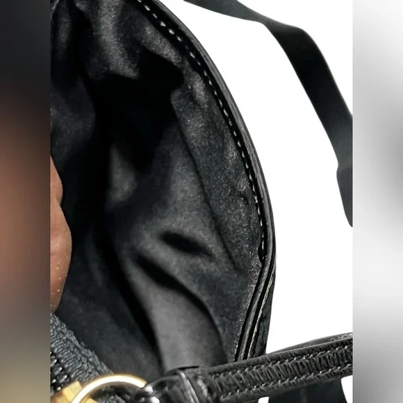 Y2K Coach Signature Crossbody Black (2007) - Picture 10 of 15